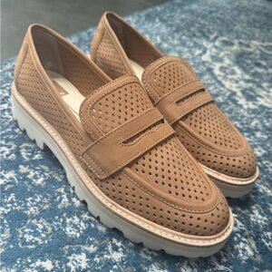 Dolce Vita platform loafers 9.5 excellent condition